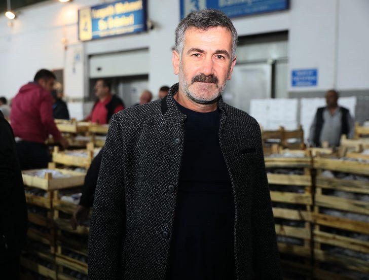 Samsun'da balık haline gelen 5 bin kasa palamut bir saatte tükendi G2