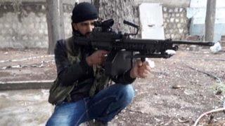 DEAŞ'ın tek gözlü keskin nişancısı kıraathanede yakalanmış