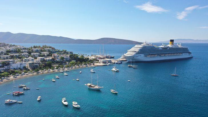 Bodrum'a "Costa Venezia" gemisiyle bin 502 yolcu geldi G4