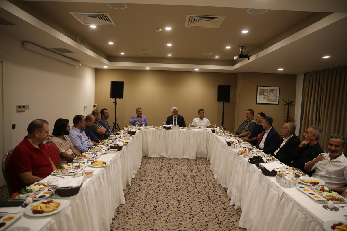 Dicle EDAŞ gelecek yıl G&uuml;neydoğu'daki 6 şehirde 4 milyar liralık yatırım hedefliyor