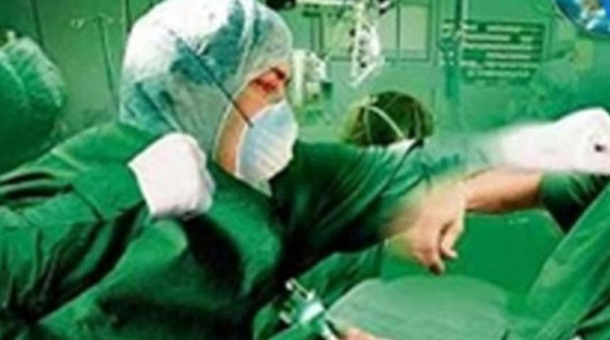 İzmir'de 2 kadın doktorun dedikodu kavgası