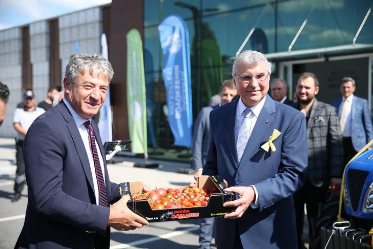 TürkTraktör'den Sakarya Büyükşehir Belediyesi'ne araç desteği G5