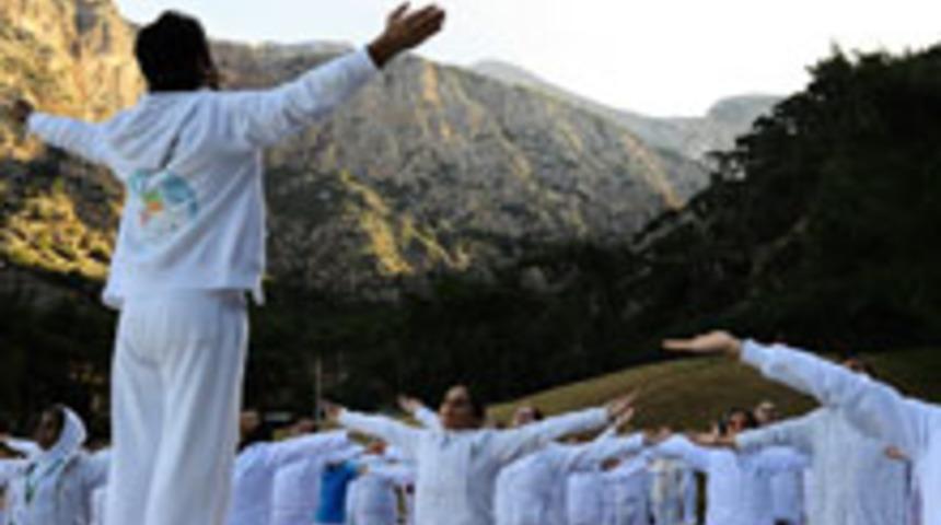 23 Nisan Yoga Kampı