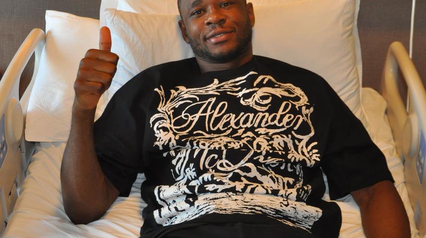 Sivasspor'da Leke James ameliyat edildi