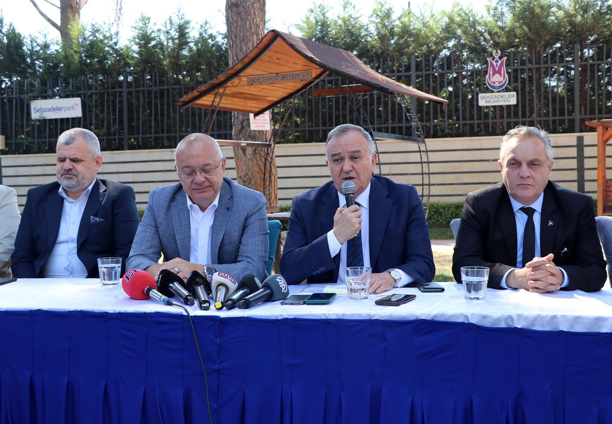 MHP Grup Başkanvekili Ak&ccedil;ay, Manisa'da basın mensuplarıyla buluştu: