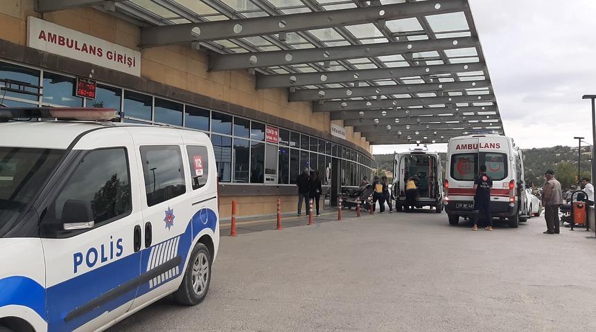 Çorum'da ava giden kişi, arkadaşının tüfeğinden çıkan kurşunla yaralandı