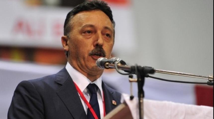 15 aydır milletvekili maaşına el s&uuml;rm&uuml;yor