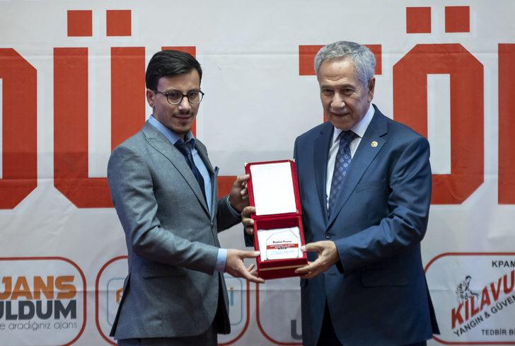 Merhamet ve Emek Ödülleri kapsamında 13 iyiliksevere plaket verildi G2