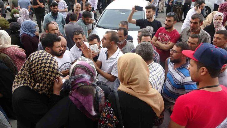 Yüzlerce mülteci oraya akın etti! "Avrupa’ya gönderiyorlar" paylaşımı sosyal medyada kısa sürede yayılınca... G1