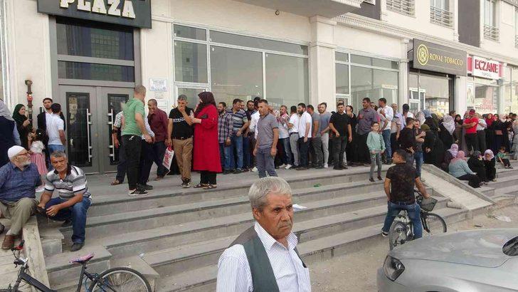 Yüzlerce mülteci oraya akın etti! "Avrupa’ya gönderiyorlar" paylaşımı sosyal medyada kısa sürede yayılınca... G4