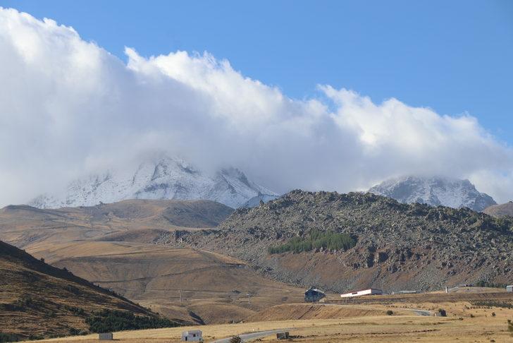 Erciyes Dağı'na kar yağdı G4