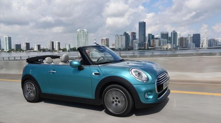 Mini Cabriolet y&uuml;z&uuml;n&uuml; g&ouml;sterdi!