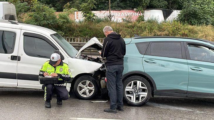 Samsun'da iki ayrı trafik kazasında 5 kişi yaralandı G3