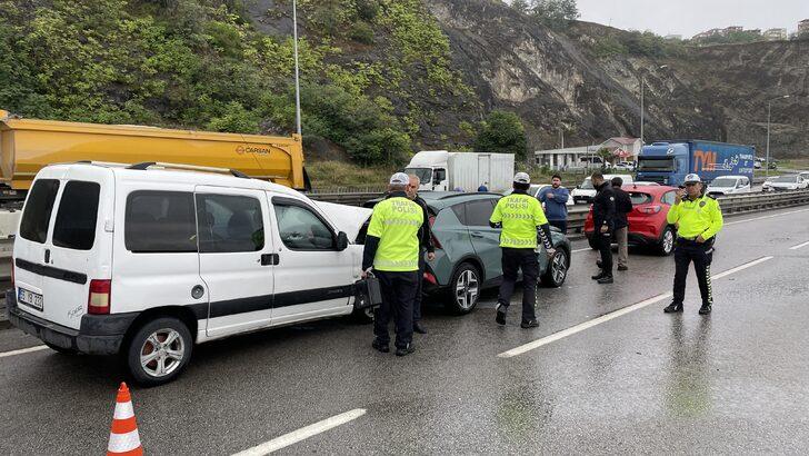 Samsun'da iki ayrı trafik kazasında 5 kişi yaralandı G4
