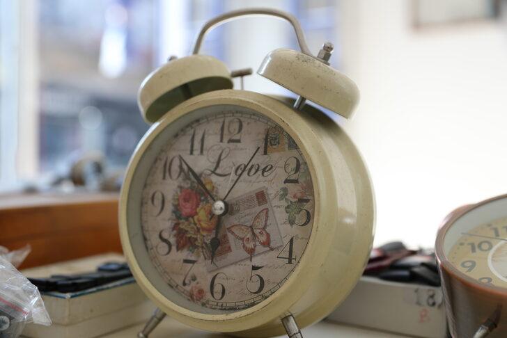 Ziya usta yarım asırdır saatlere ayar veriyor G3