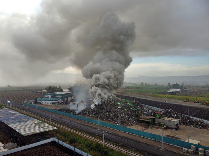 GÜNCELLEME - Osmaniye'de geri dönüşüm tesisinde çıkan yangına müdahale ediliyor G5