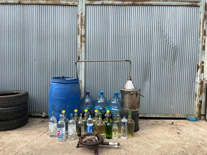 Tekirdağ'da bin 750 litre kaçak içki ele geçirildi G4