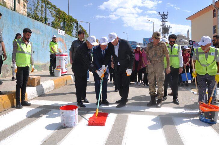 Şırnak'ta "trafikte yayalar kırmızı çizgimizdir" etkinliği yapıldı G2