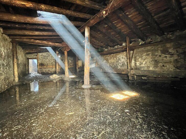 Erzurum'da bir ev ile ahır yandı G2