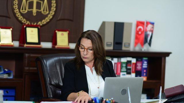 Aldatmak dizisinin Hakim Güzide'si Vahide Perçin kimdir? Vahide Perçin ne kanseri oldu, eski eşi Altan Gördüm ile ne zaman boşandı?