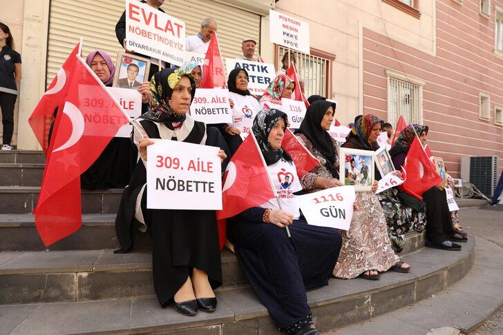 Evladını terörün pençesinden kurtarmak isteyen 5 aile daha oturma eylemine katıldı G4