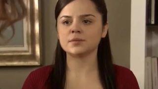 Aşk-ı Memnu'nun Cemile'si Pelin Ermiş süper mini elbisesiyle poz verdi! Deniz kenarından paylaştı