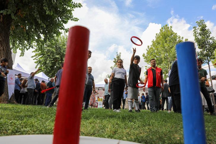 Diyarbakır'da "TÜBİTAK 4007 Mezopotamya Bilim Şenliği" başladı G2