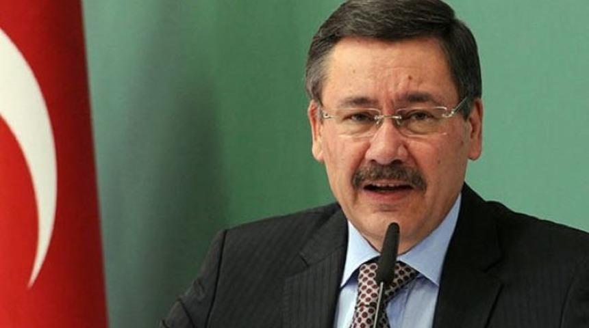 G&ouml;k&ccedil;ek&rsquo;ten &lsquo;darbe iddiaları&rsquo;: Başbakan Meral Akşener olacaktı