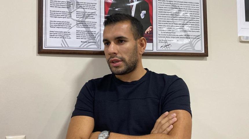 Zonguldak'ta öğrencilerin çöp konteynerinde bulduğu köpek tedaviye alındı