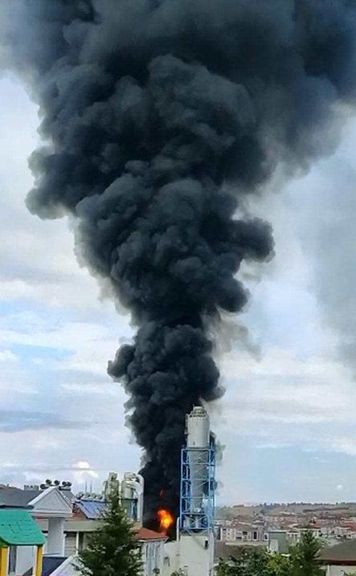 Samsun'da orman ürünleri işlenen fabrikada çıkan yangın hasara neden oldu G5