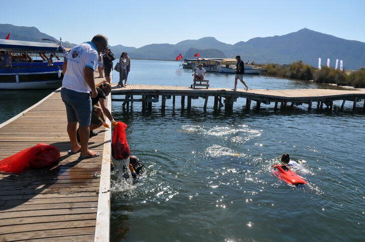 Dalyan'daki İztuzu plajında deniz dibi temizliği yapıldı G5