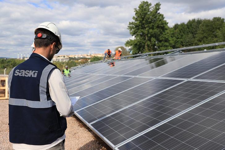 Sakarya'da 4 bin hanenin elektrik ihtiyacını karşılayacak santralde ilk panel kuruldu G5