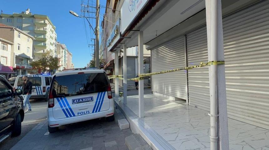 Kocaeli'de kavgada bıçaklanan kişi hastanede öldü