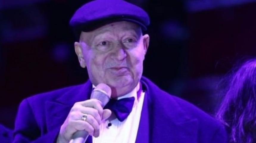 Siyasilerden Kayahan mesajı