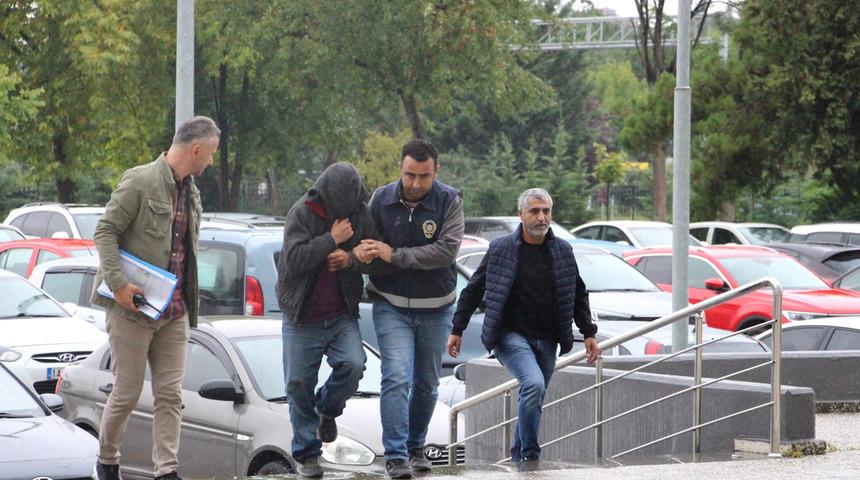 Maaşını çeken emekliyi takip etti! Uzak bir bölgeye götürüp...