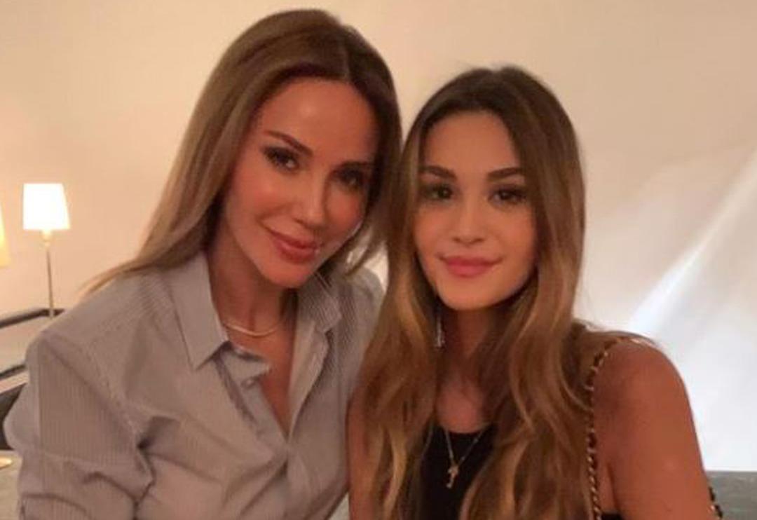 G&uuml;zelliğiyle dikkat &ccedil;ekmişti! İbrahim Kutluay ve Demet Şener'in 16 yaşındaki kızı İrem estetikli mi?