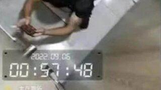 Patrondan çalışanlarına şaşırtan tuzak! Çalışanlarının molalarını izlemek için tuvalete gizli kamera yerleştirdi