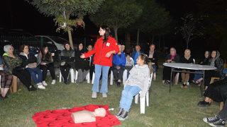 Kızılay ekipleri mahalle mahalle dolaşıp ilk yardım eğitimi veriyor