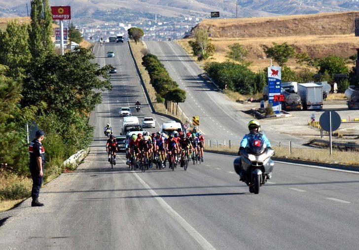 Türkiye Bisiklet Şampiyonası 7. Etap Puanlı Yol Yarışları Kırıkkale'de başladı G3