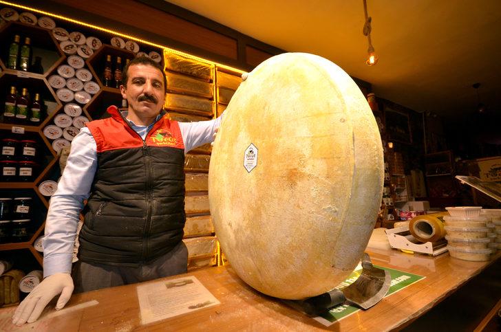 Kars'ta sezonun ilk gravyeri tezgahlardaki yerini saz eşliğinde aldı G2