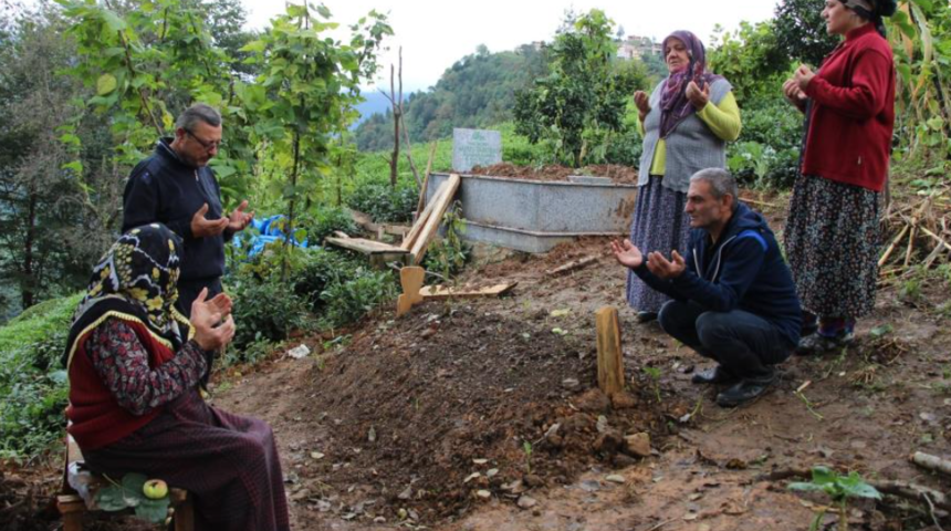 3 kardeş 23 gün içerisinde arka arkaya vefat etti! 'Allah'ın takdiri, tarihi çınarlar söndü'