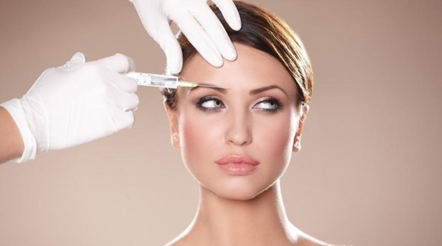 Dudak dolgusunda botoks mu dolgu mu?