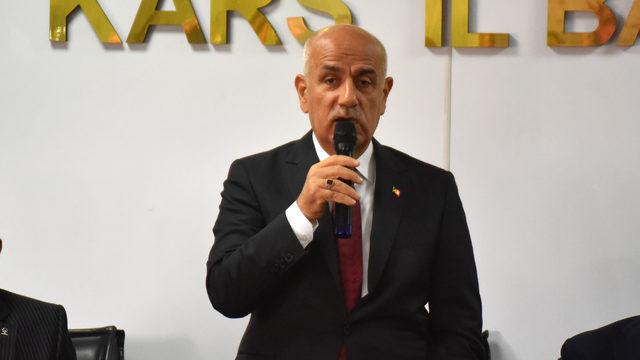 Tarım ve Orman Bakanı Vahit Kirişci, AK Parti Kars İl Başkanlığını ziyaretinde konuştu: