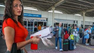 Ruslar ülkelerinden kaçıyor! Antalya için satılan son biletin fiyatı dudak uçuklattı