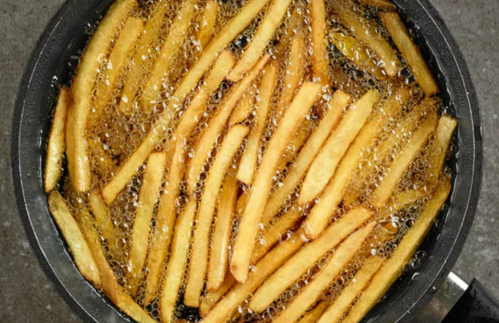 Sanıldığı kadar zor değil! Kızartmaların yağ çekmemesi için bunları uygulayın G1