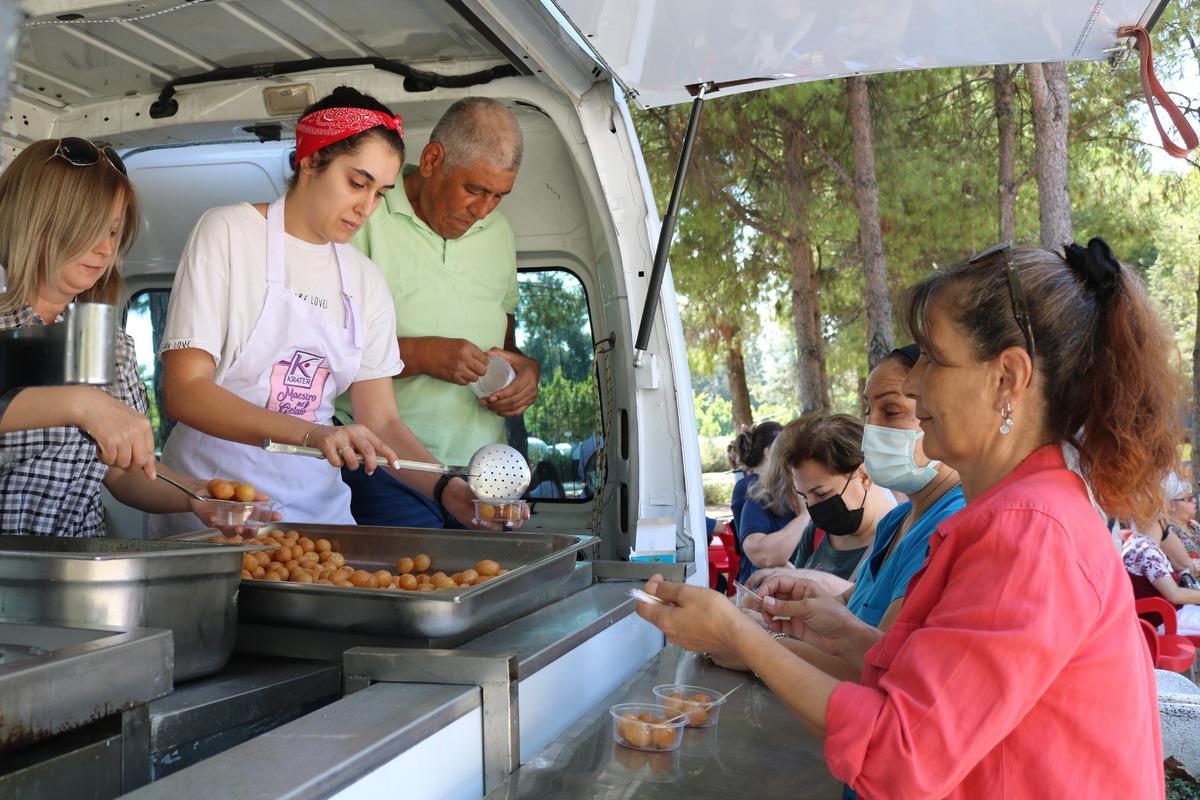 Organ ve doku naklinin &ouml;nc&uuml;lerinden Prof. Dr. Tuncer Karpuzoğlu anıldı