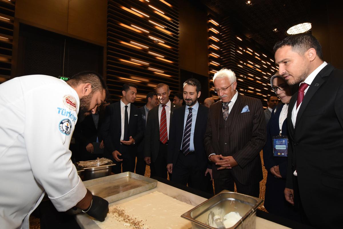 2. Uluslararası Aş&ccedil;ı Dede Ateşbaz-ı Veli Sempozyumu başladı