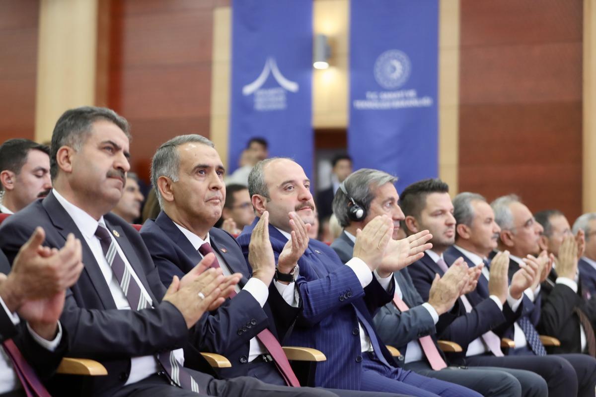 Sanayi ve Teknoloji Bakanı Varank, Adıyaman'da konuştu: