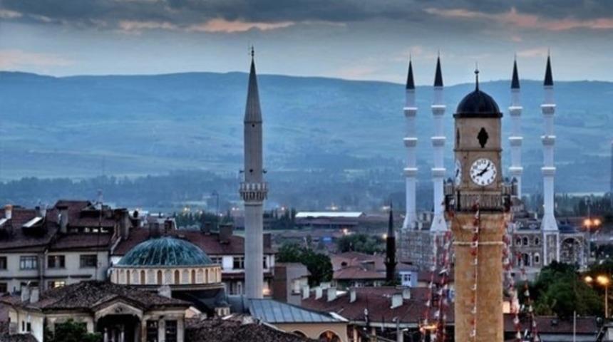 Google a&ccedil;ıkladı: D&uuml;nyanın merkezi &Ccedil;orum