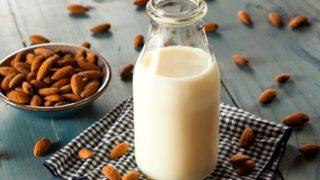 Sağlıklı beslenmek isteyenler için olmazsa olmaz en iyi badem sütü markaları